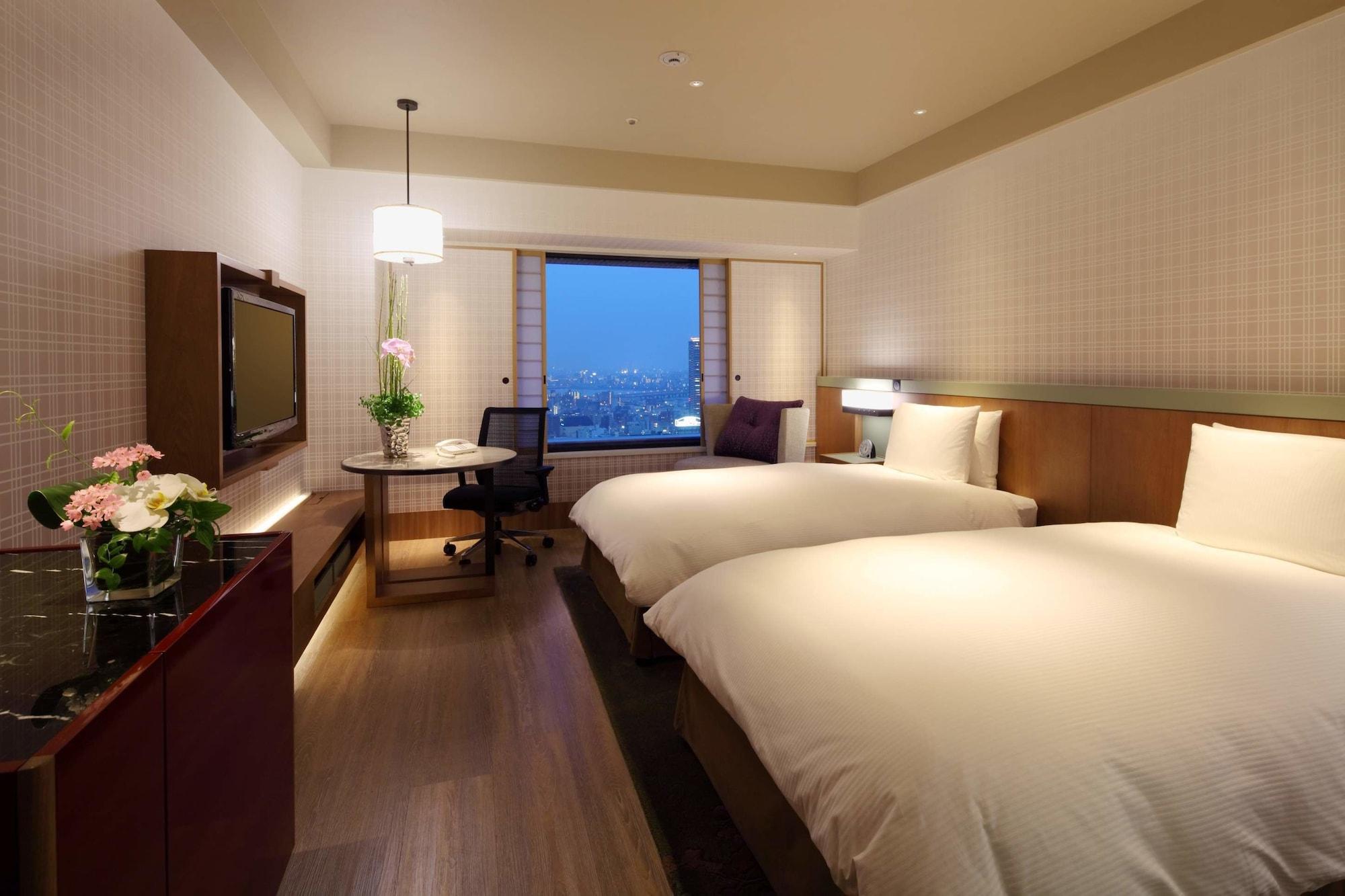 Hilton Osaka Hotel Exterior photo