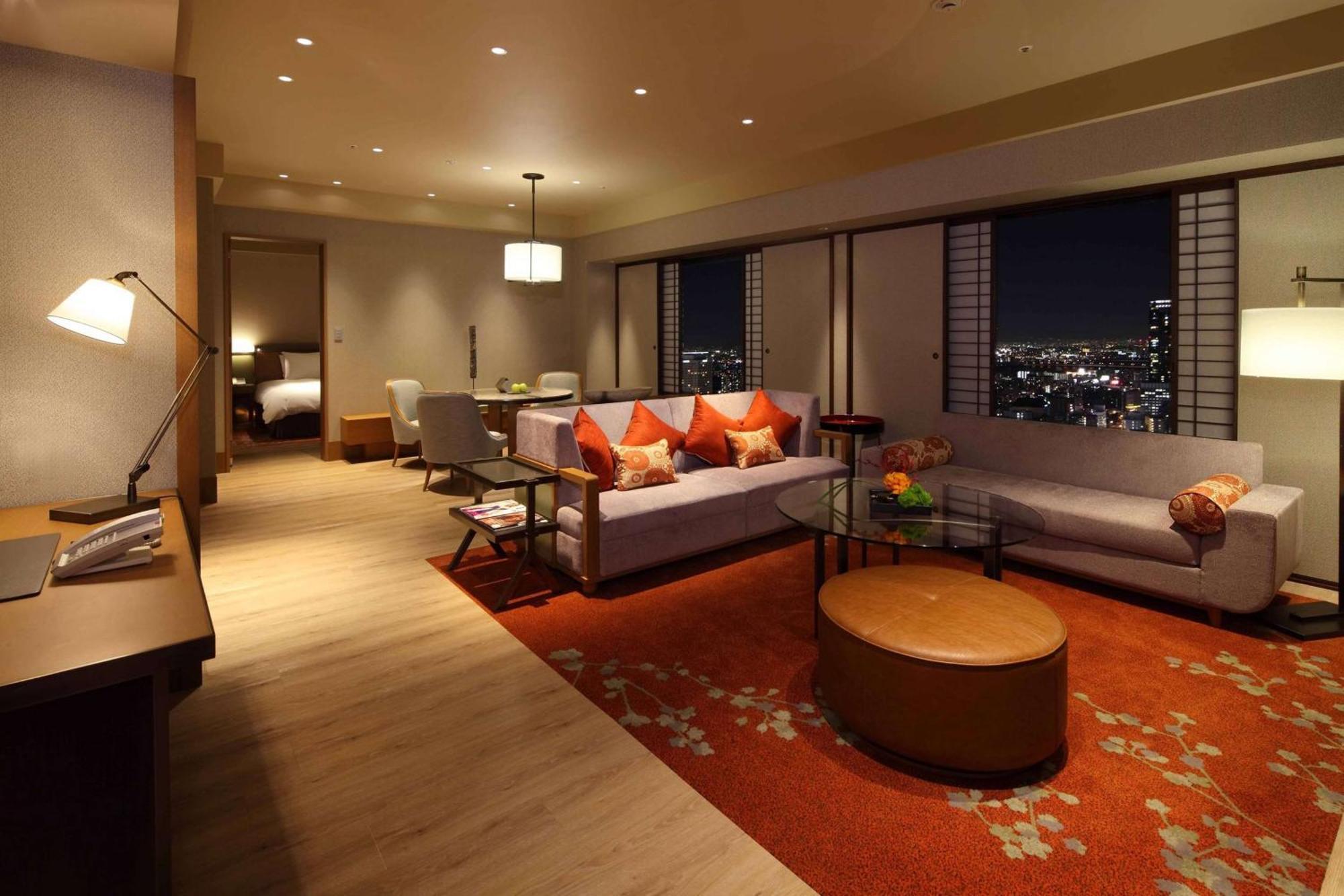 Hilton Osaka Hotel Exterior photo