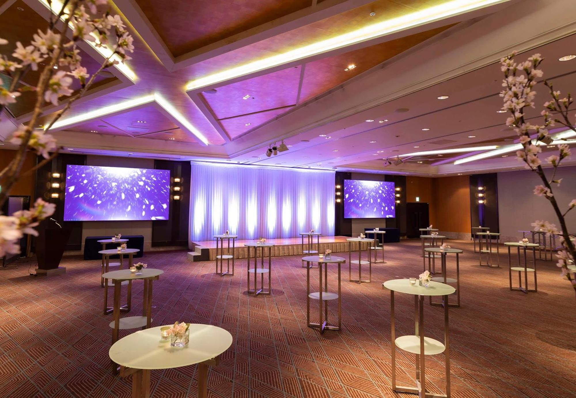Hilton Osaka Hotel Exterior photo
